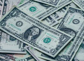 Dólar no Menor Nível em 2 Anos — O Que Muda Para Quem Investe em Copy Trade