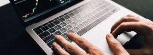 Painel mostrando quantos copy traders ter na carteira de investimentos diversificada