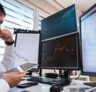 Seguir vários copy traders na mesma conta: dá certo?