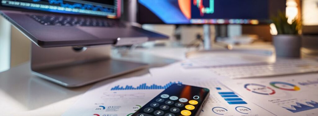 Calculadora e gráfico ilustrando o custo da conta islâmica no copy trade